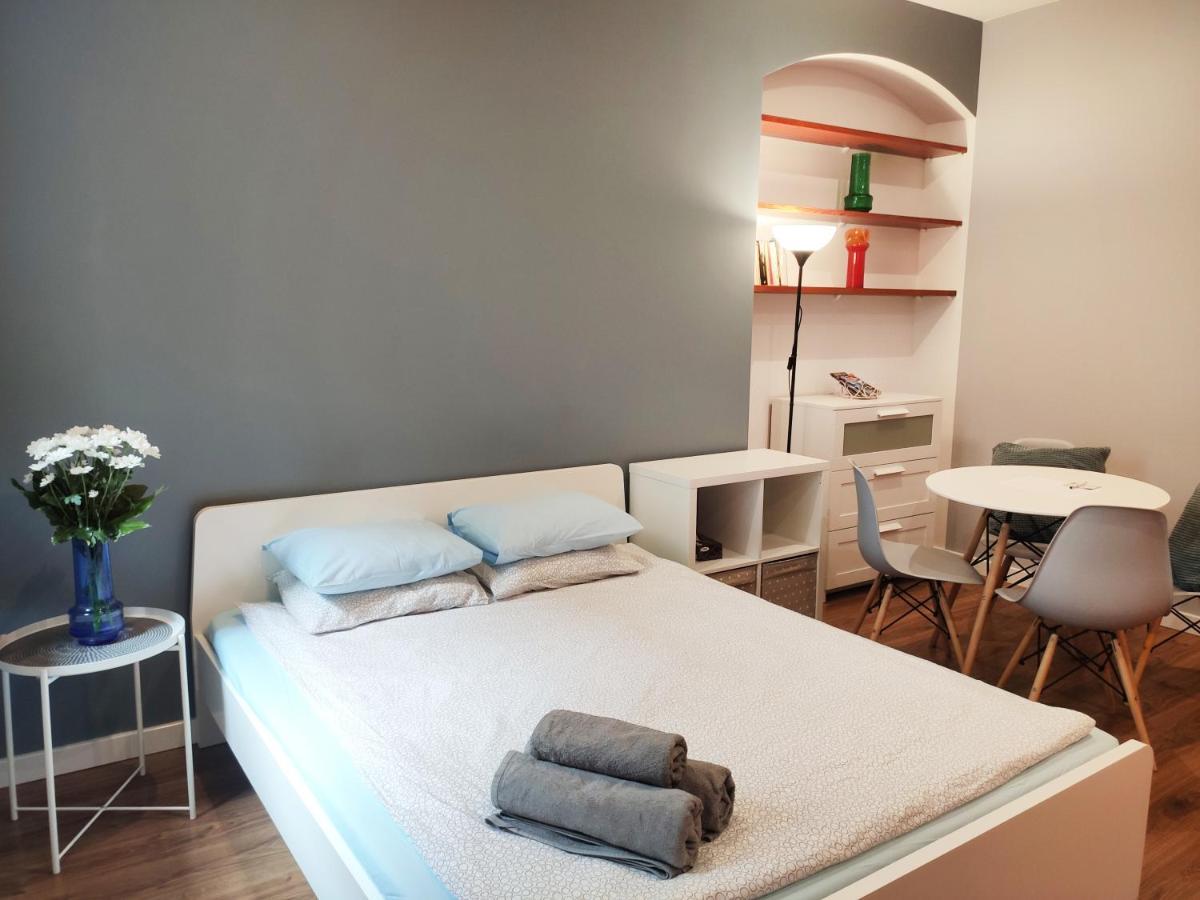 Centrum Apartament Old Town シュフィドニツァ エクステリア 写真